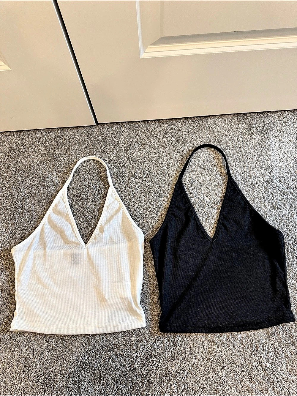 SHEIN Ribbed Halter Crop Tops Black & White Size XS